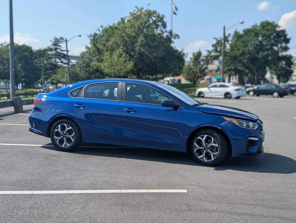 2020 Kia Forte - Image 3 of 8