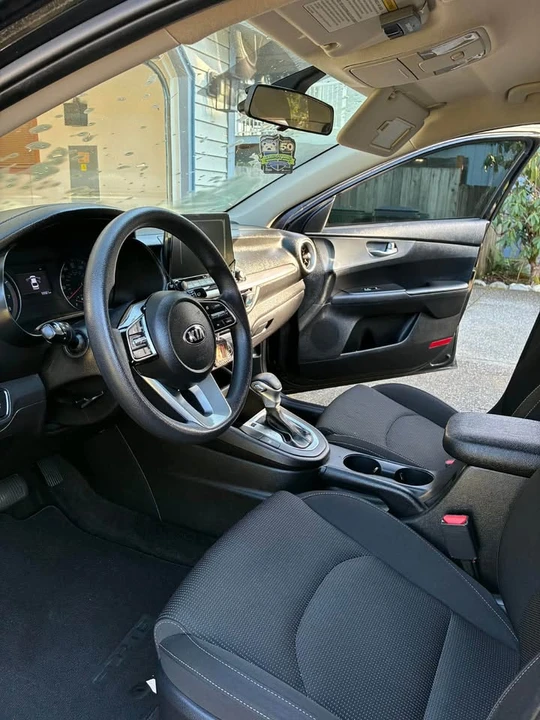 2020 Kia Forte - Image 9 of 11