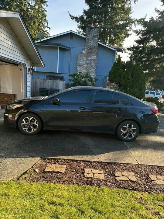 2020 Kia Forte - Image 6 of 11