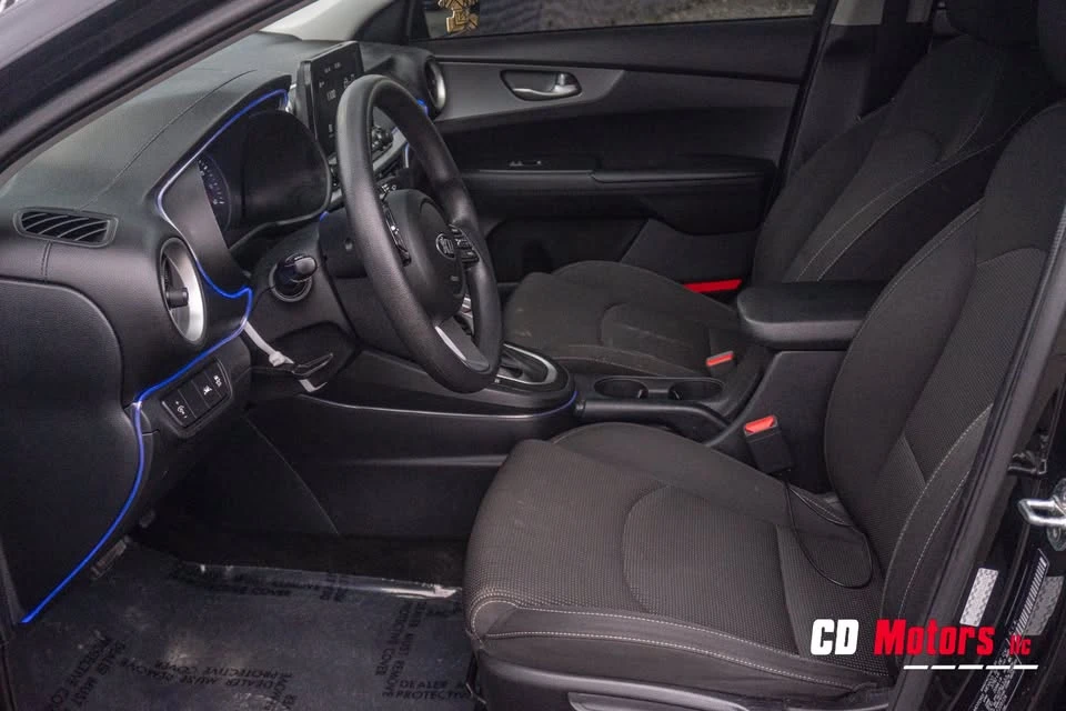 2020 Kia Forte - Image 10 of 17