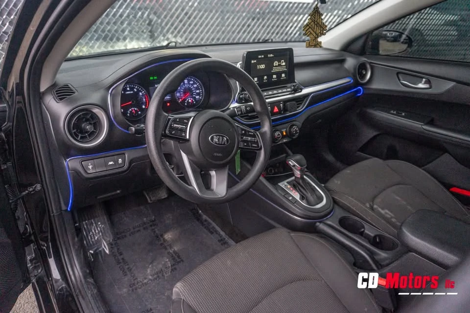 2020 Kia Forte - Image 9 of 17