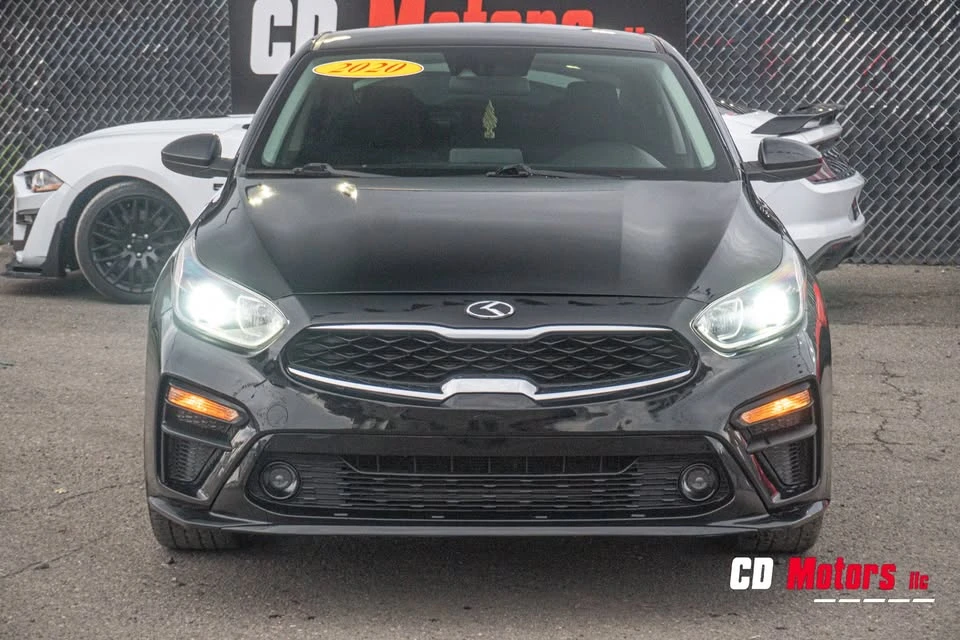 2020 Kia Forte - Image 2 of 17