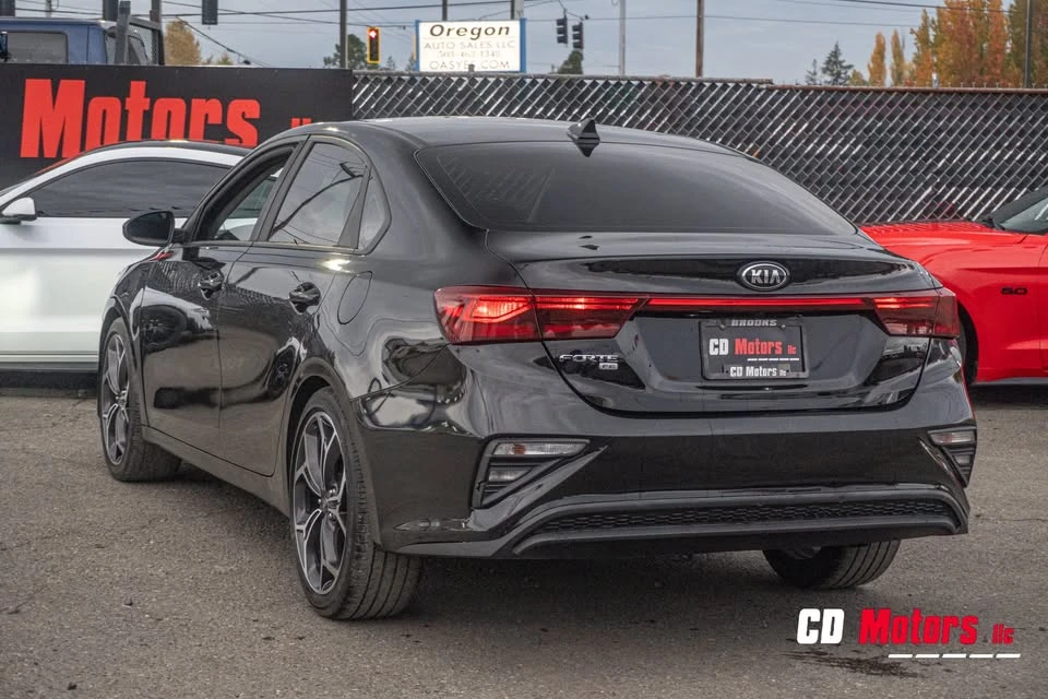 2020 Kia Forte - Image 5 of 17