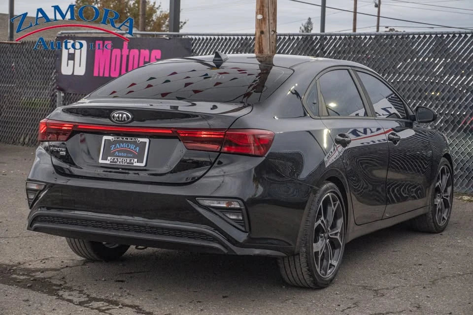 2020 Kia Forte - Image 6 of 15