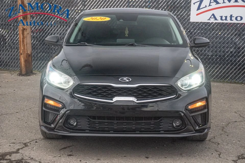 2020 Kia Forte - Image 2 of 15