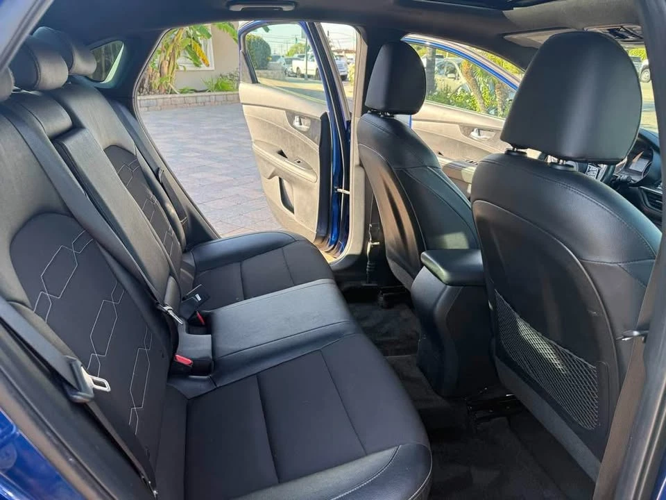 2020 Kia Forte - Image 9 of 14