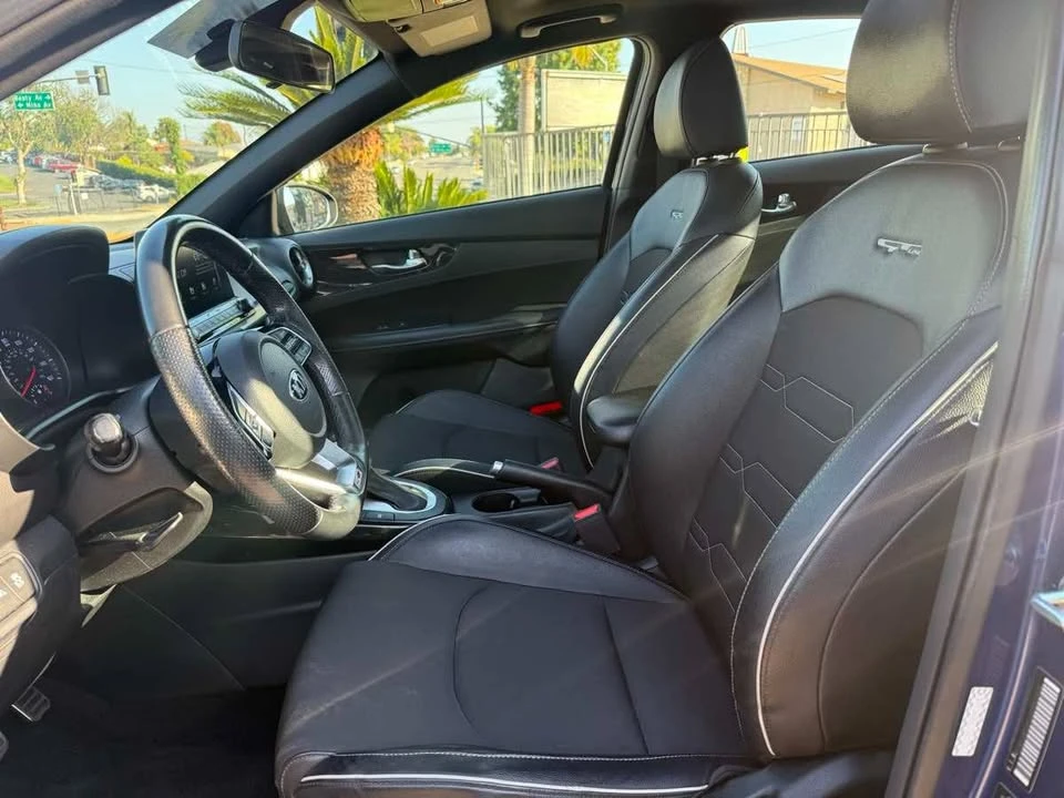 2020 Kia Forte - Image 8 of 14