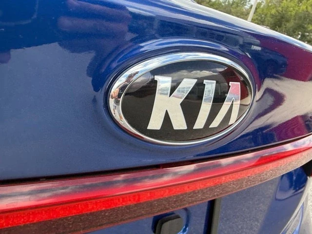 2020 Kia Forte - Image 11 of 20