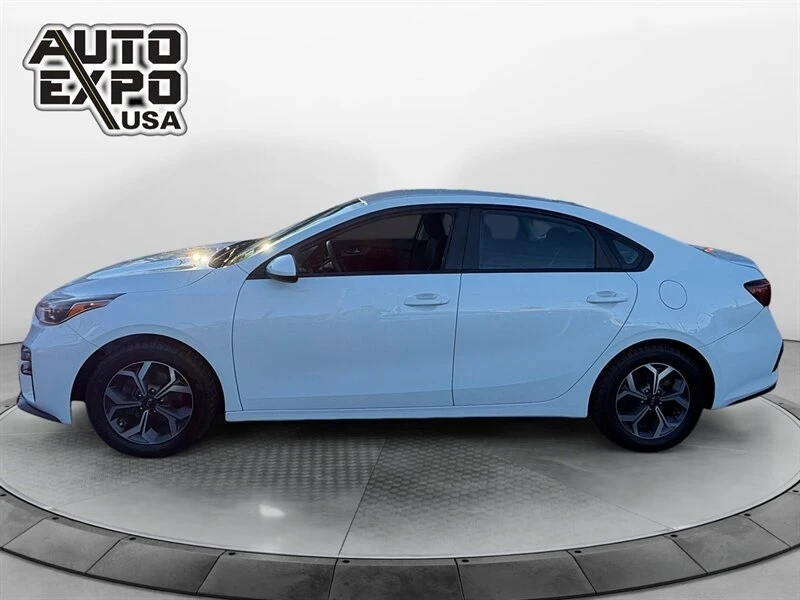 2020 Kia Forte - Image 2 of 15