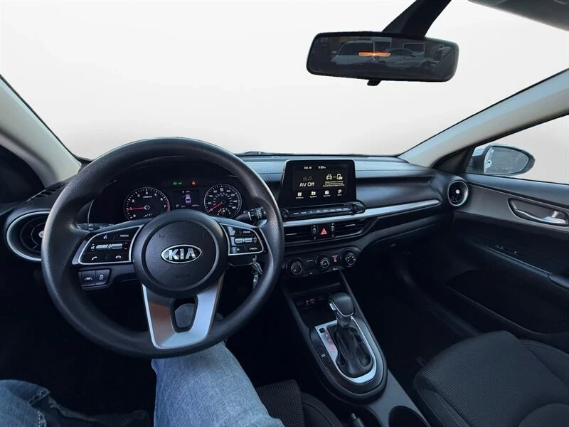 2020 Kia Forte - Image 10 of 15
