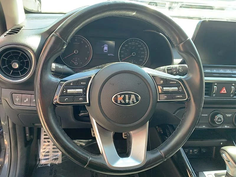 2020 Kia Forte - Image 7 of 12