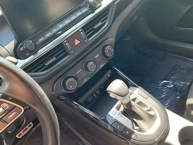 2020 Kia Forte - Image 9 of 12