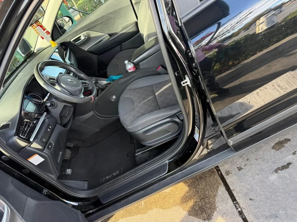 2020 Kia Niro - Image 3 of 6