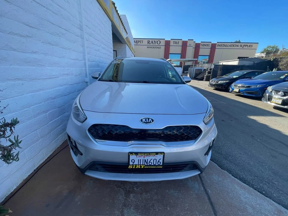 2020 Kia Niro - Image 2 of 4