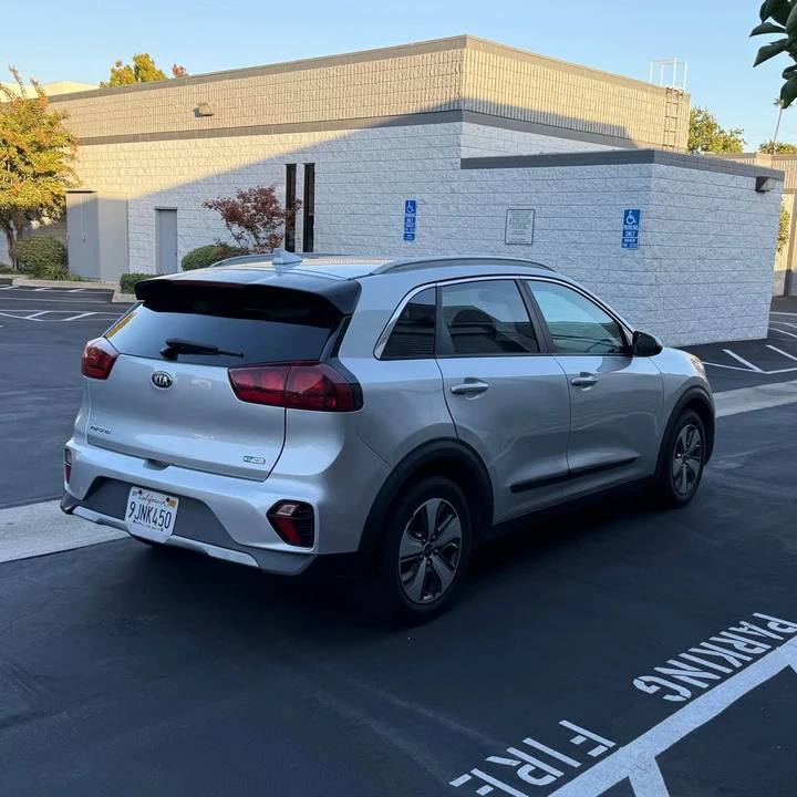 2020 Kia Niro - Image 6 of 15