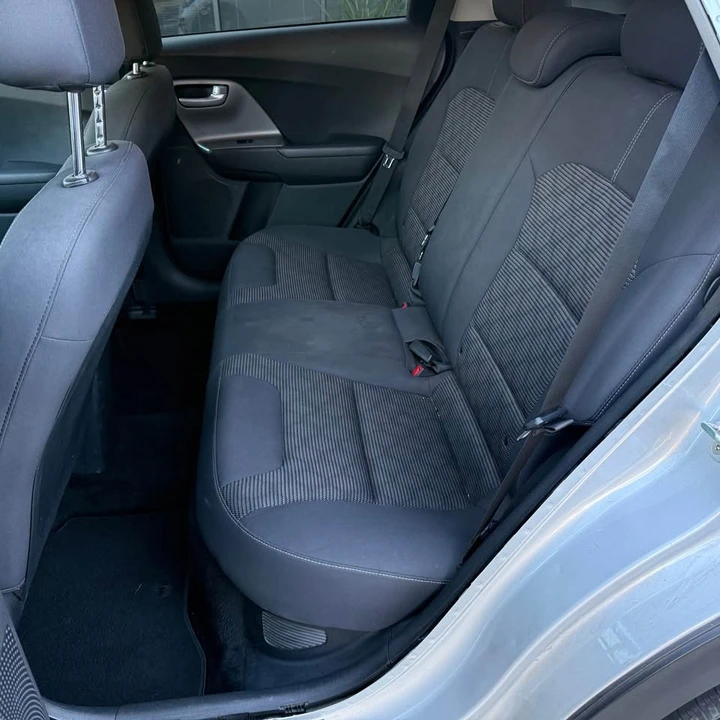 2020 Kia Niro - Image 14 of 15