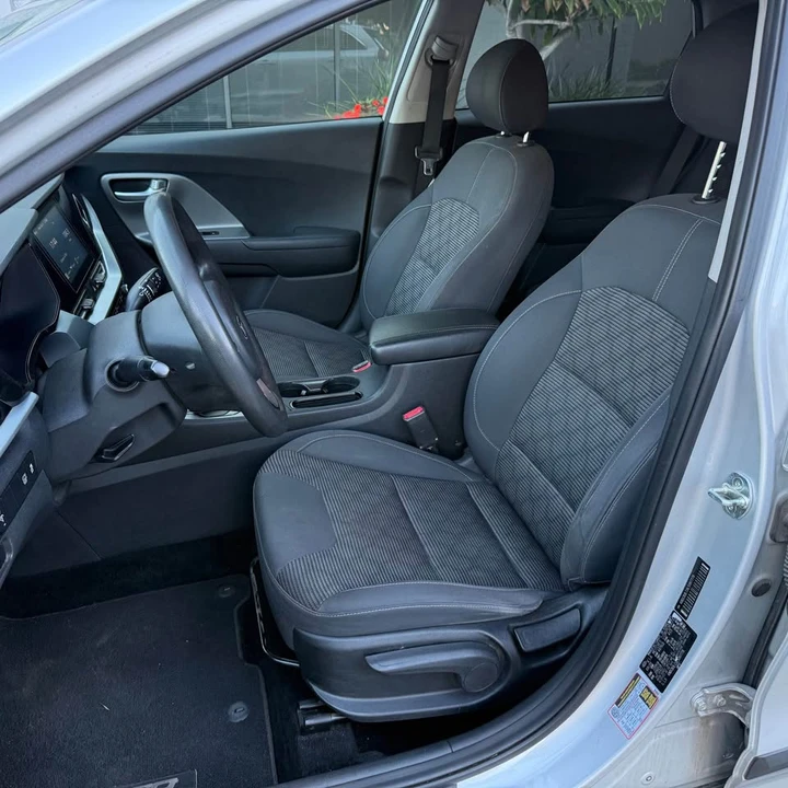 2020 Kia Niro - Image 12 of 15