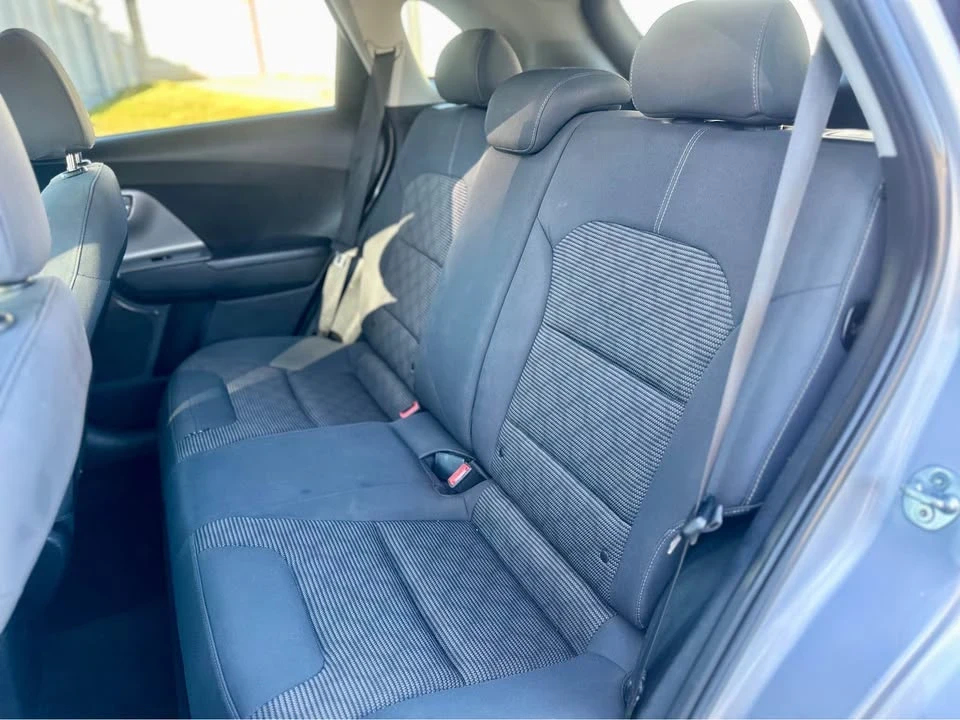 2020 Kia Niro - Image 10 of 20