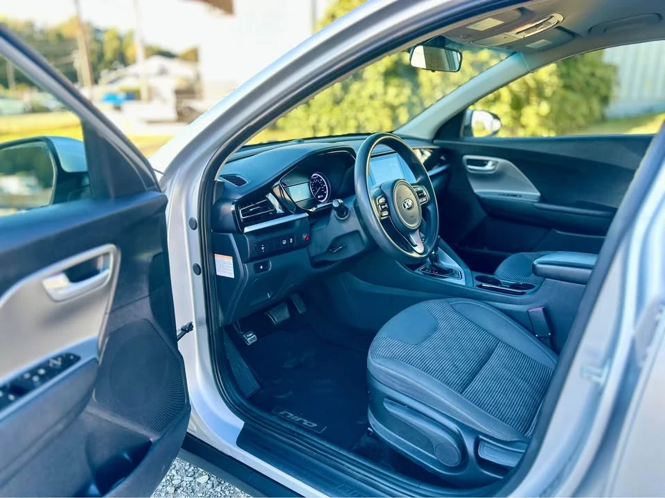 2020 Kia Niro - Image 7 of 20