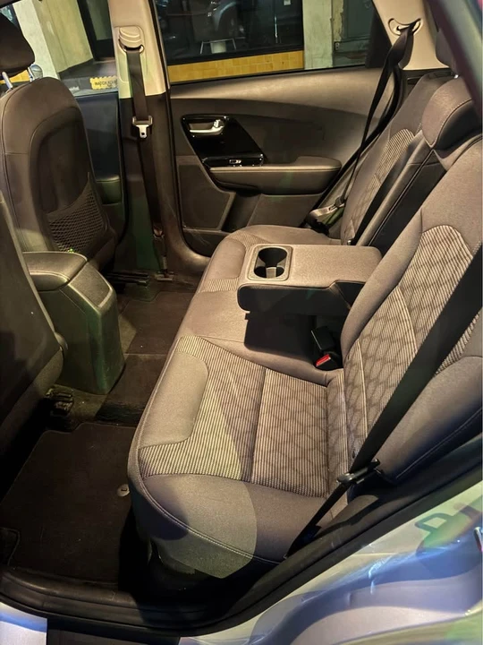 2020 Kia Niro - Image 4 of 7