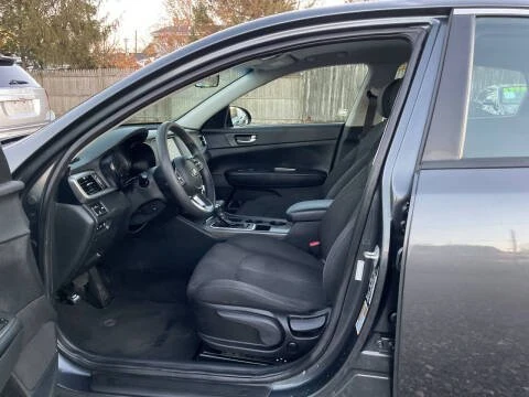 2020 Kia Optima/K5 - Image 10 of 12