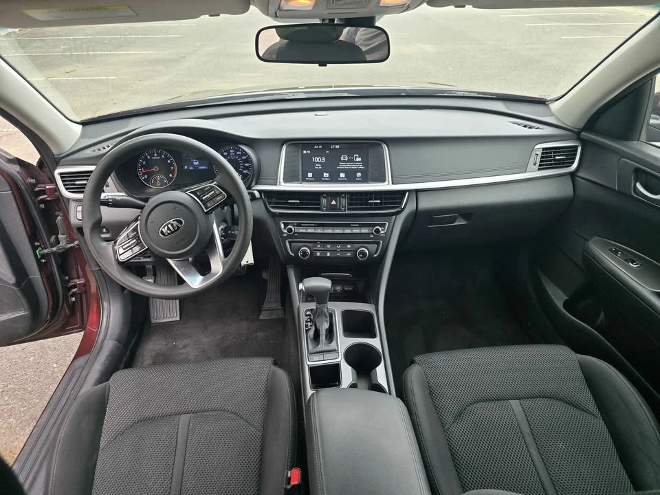 2020 Kia Optima/K5 - Image 10 of 16