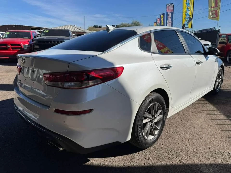 2020 Kia Optima/K5 - Image 4 of 10