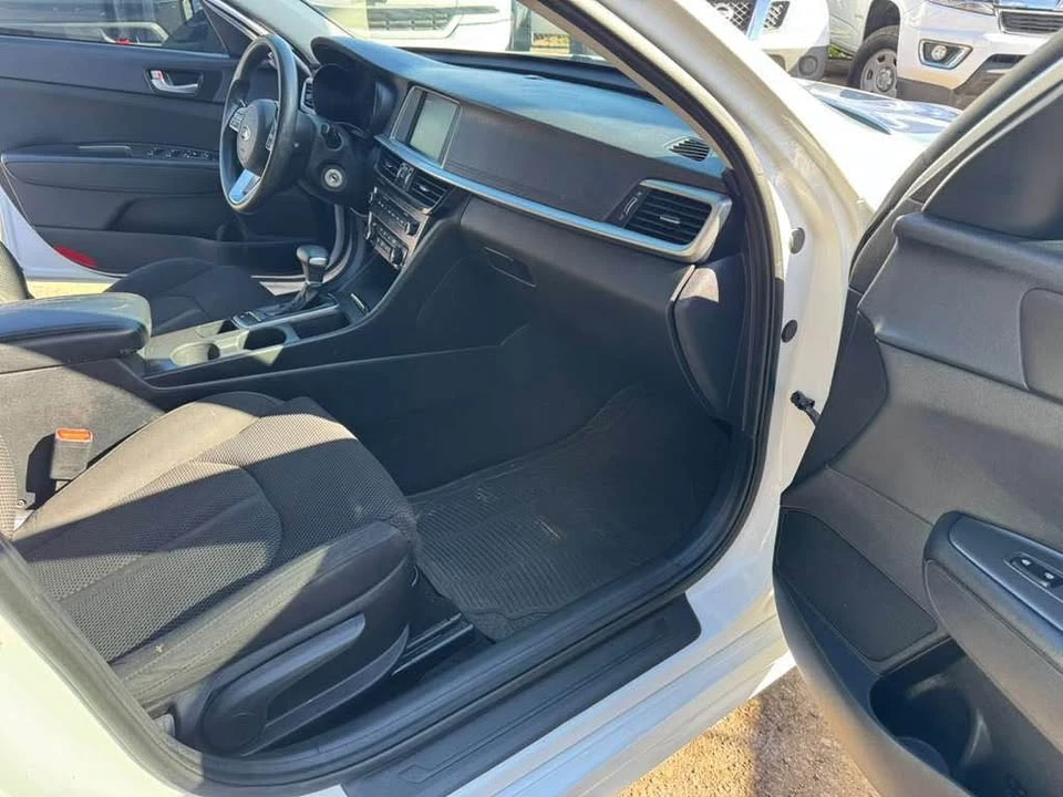 2020 Kia Optima/K5 - Image 6 of 10