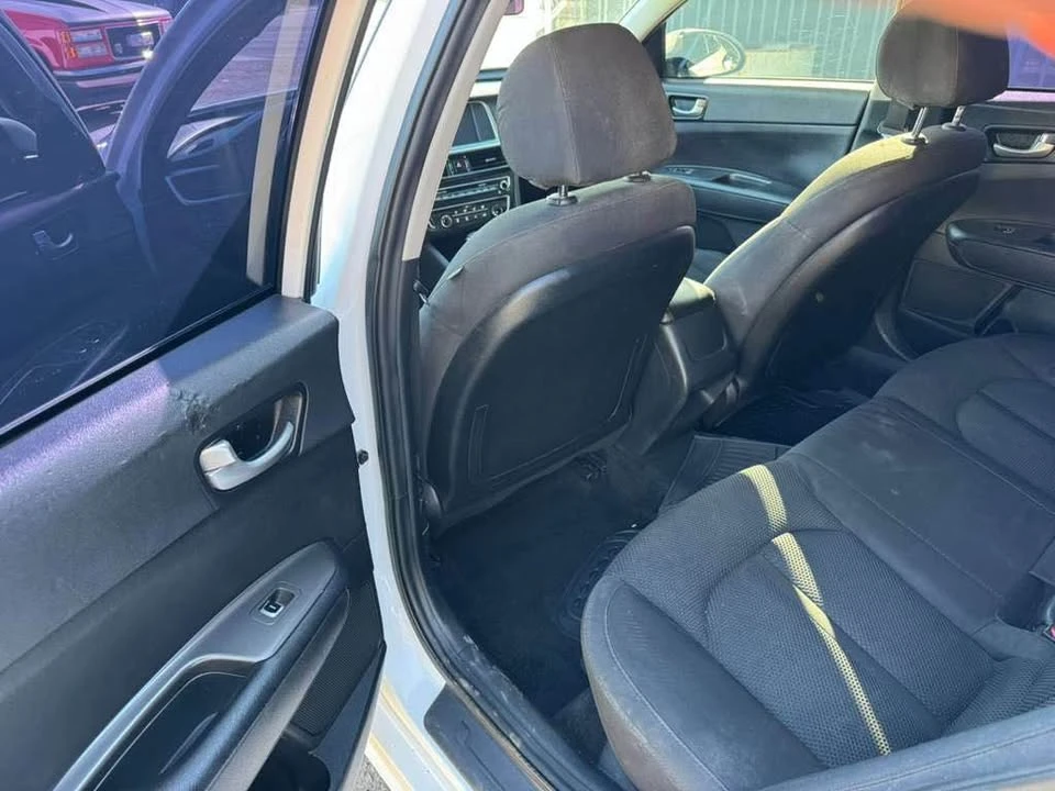 2020 Kia Optima/K5 - Image 8 of 10