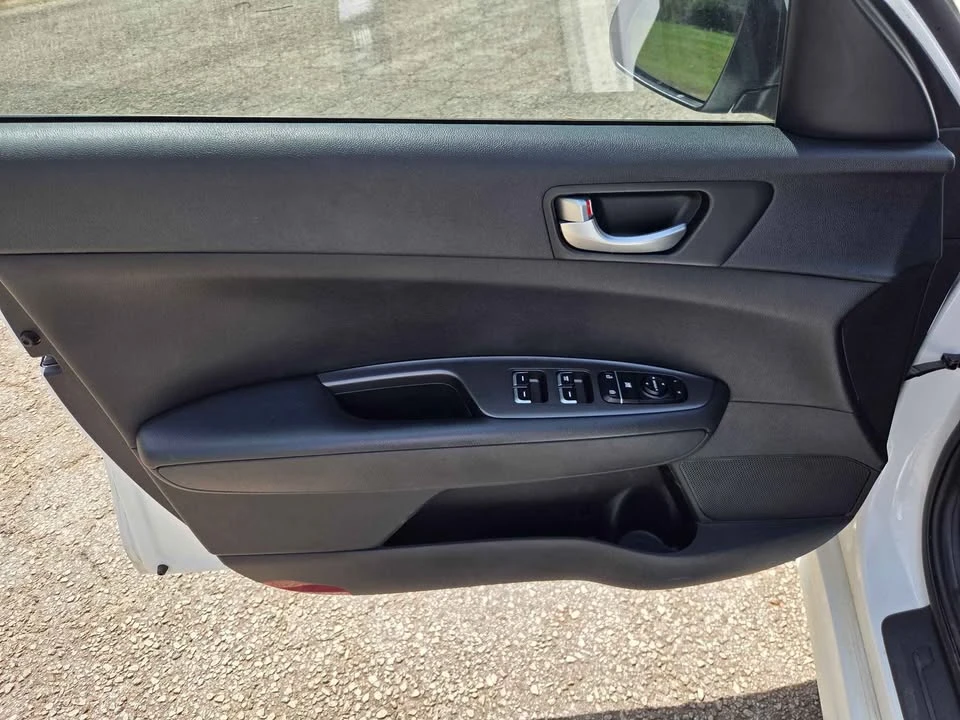 2020 Kia Optima/K5 - Image 19 of 19