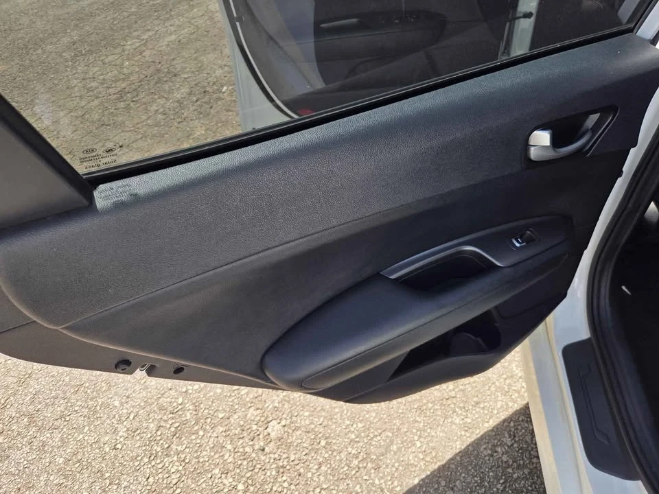 2020 Kia Optima/K5 - Image 17 of 19
