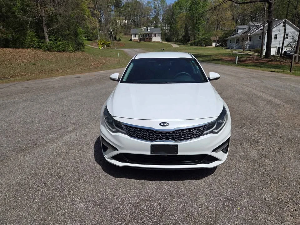 2020 Kia Optima/K5 - Image 10 of 19