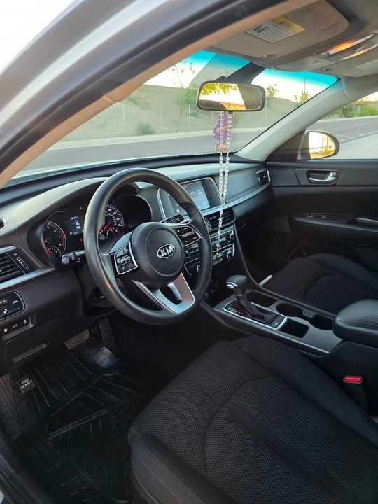 2020 Kia Optima/K5 - Image 10 of 12