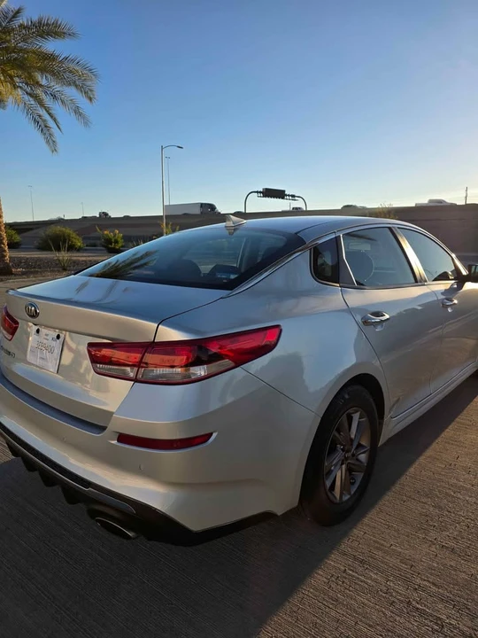 2020 Kia Optima/K5 - Image 4 of 12