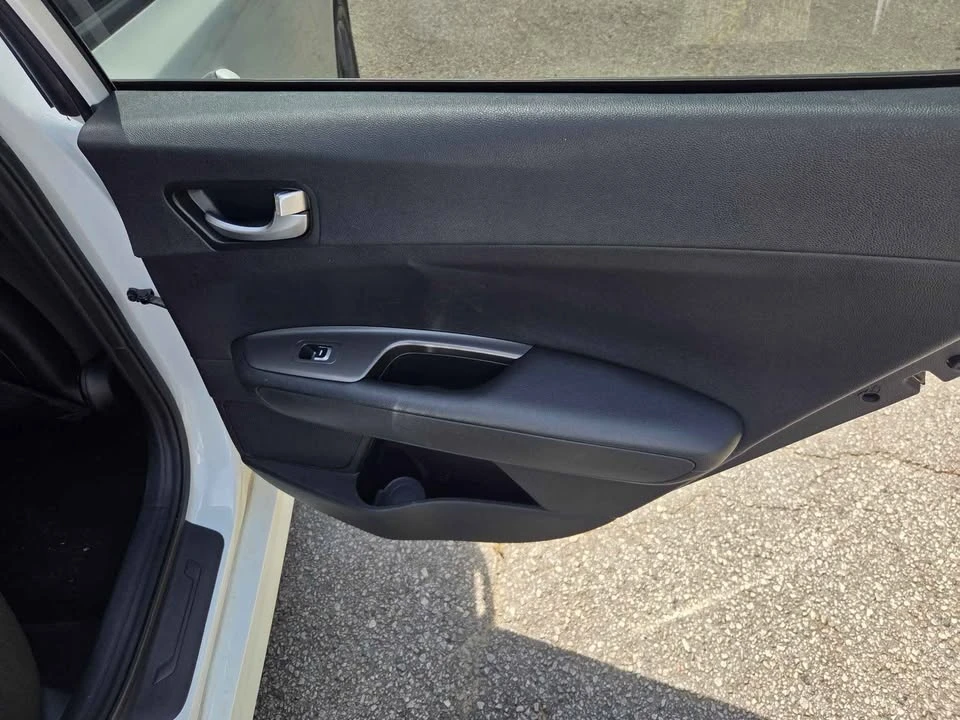 2020 Kia Optima/K5 - Image 15 of 19