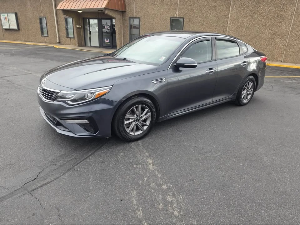 2020 Kia Optima/K5 - Image 2 of 14