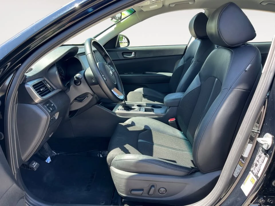 2020 Kia Optima/K5 - Image 10 of 12