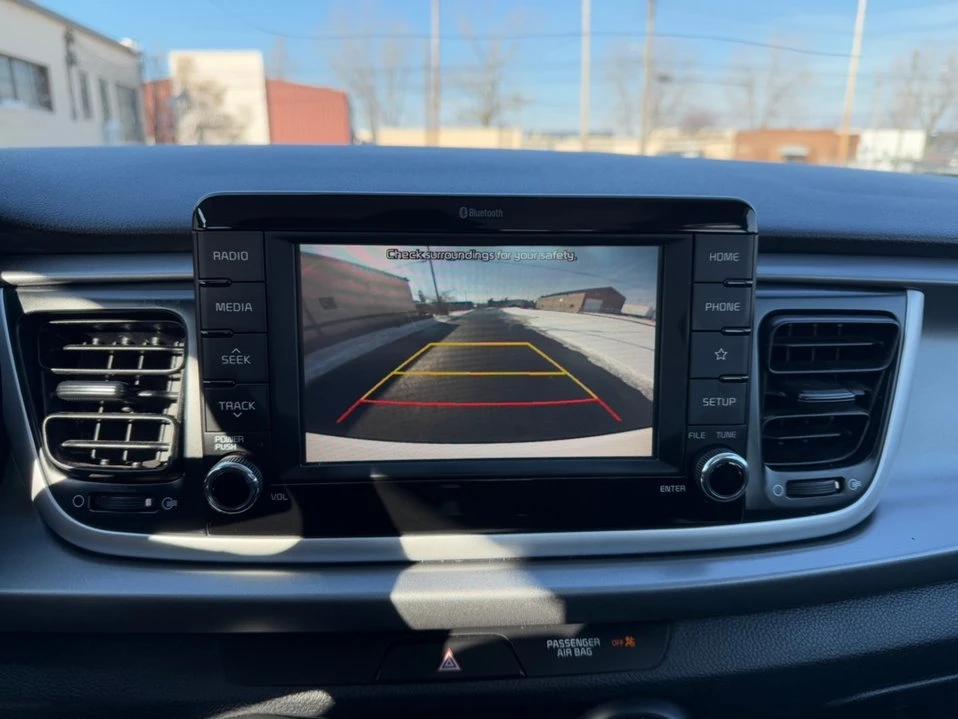 2020 Kia Rio - Image 15 of 17