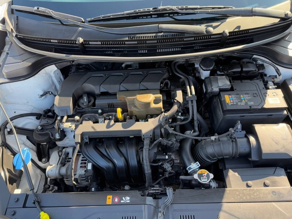 2020 Kia Rio - Image 16 of 17