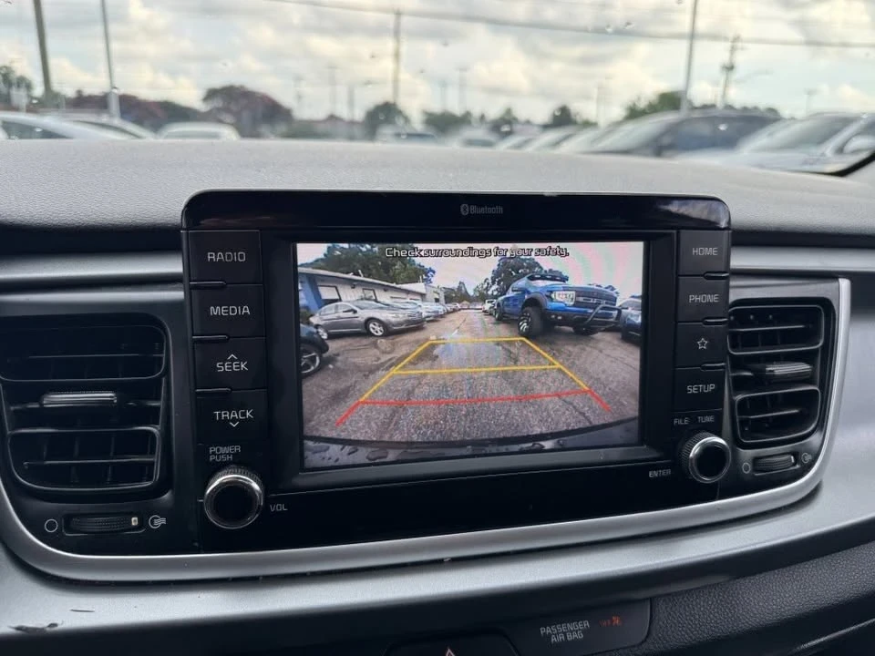 2020 Kia Rio - Image 19 of 20