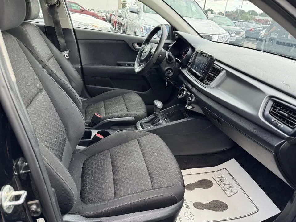 2020 Kia Rio - Image 11 of 20