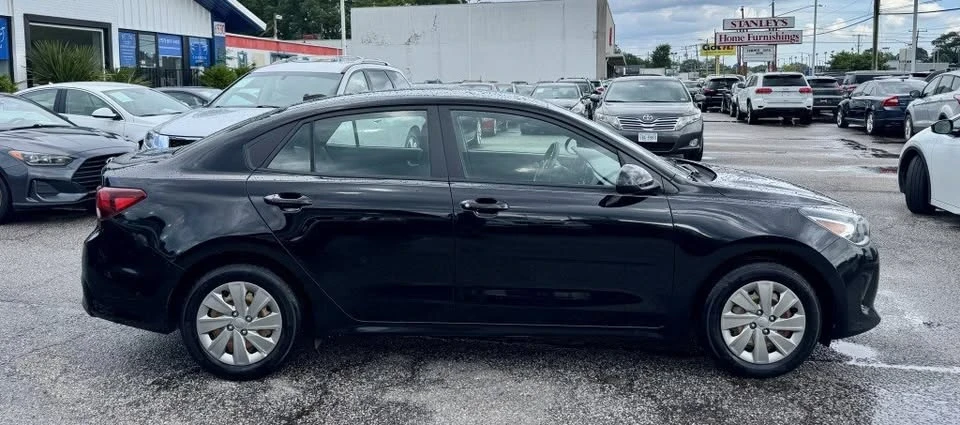 2020 Kia Rio - Image 8 of 20