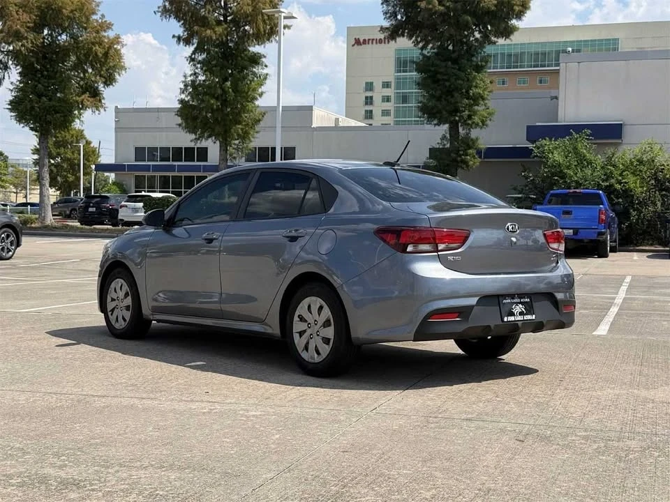 2020 Kia Rio - Image 4 of 9