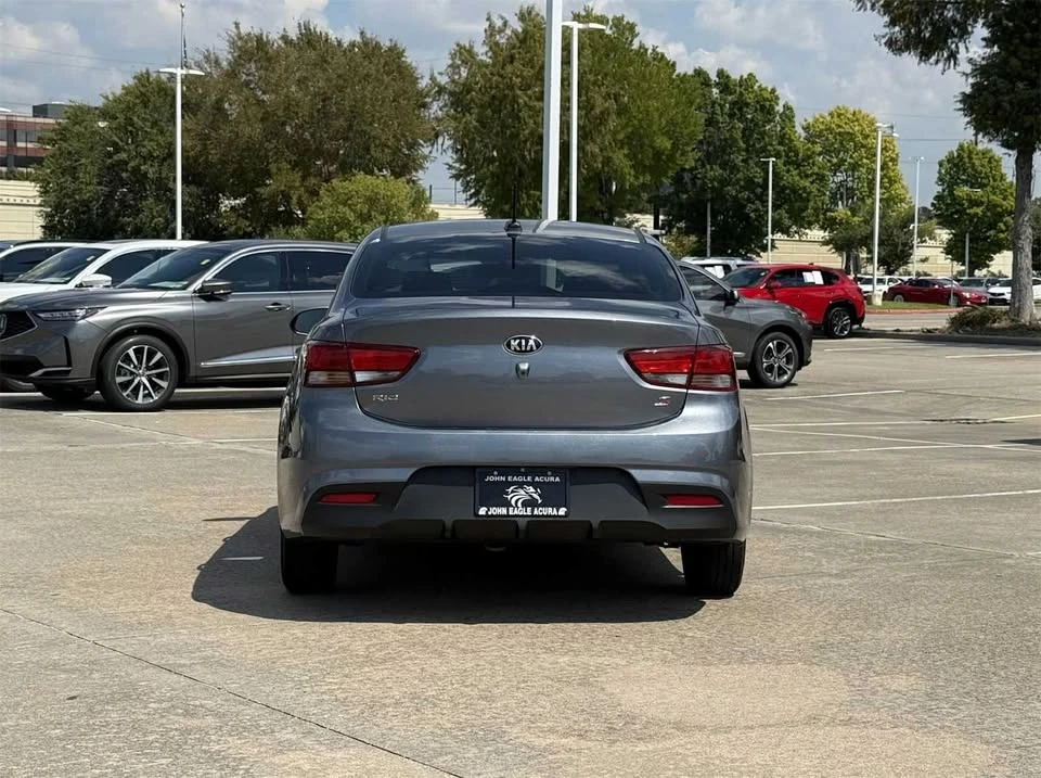 2020 Kia Rio - Image 5 of 9