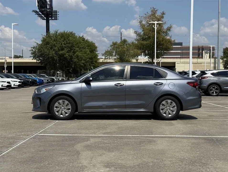 2020 Kia Rio - Image 3 of 9