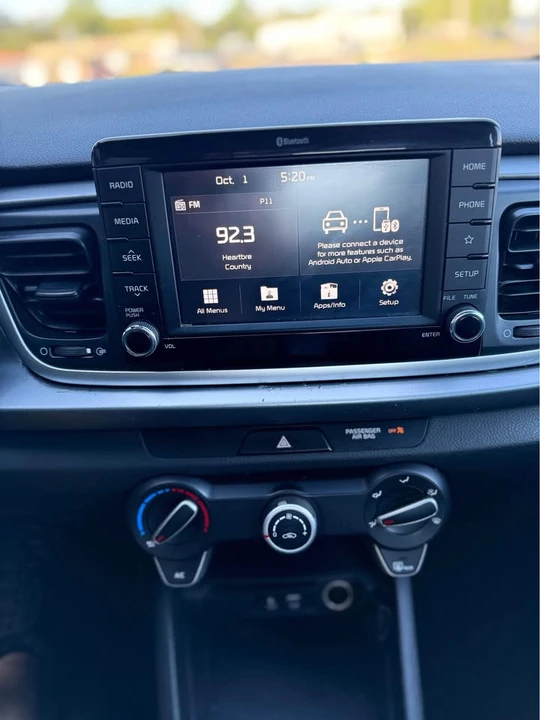 2020 Kia Rio - Image 7 of 13