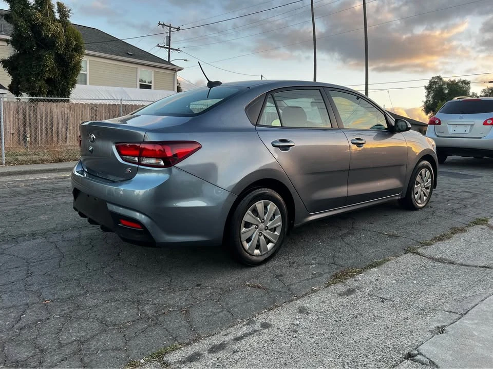 2020 Kia Rio - Image 8 of 20