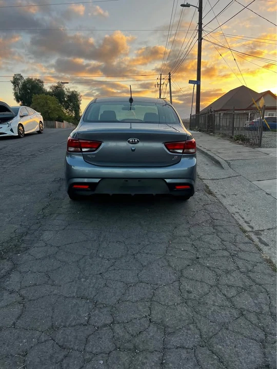 2020 Kia Rio - Image 7 of 20