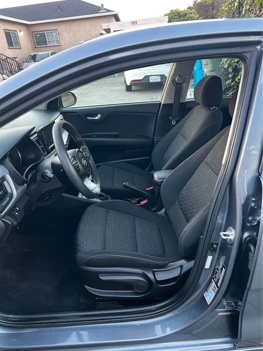 2020 Kia Rio - Image 12 of 20