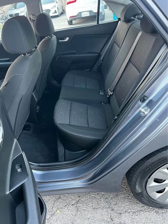 2020 Kia Rio - Image 14 of 20
